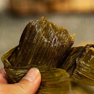 贵州广西特产三月粑甜藤粑棉菜粑黄蒿糯米糍粑纯手工夹心零食小吃