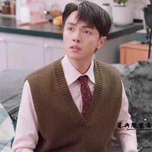 致勇敢的你邵墨离官鸿同款橄榄绿v领针织衫无袖宽松背心毛衣男女