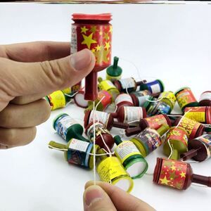 小孩怀旧网红小金鱼摔鞭儿童玩具小粒过年玩的礼炮落地响摔摔乐扔