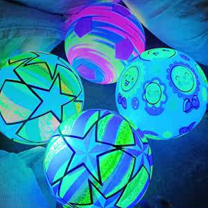pvc空心球新款儿童发光充气拍拍喷溅五星足带闪光灯弹力户外玩具