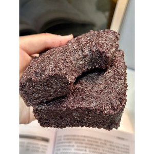 黑米糕黑米芡实糕紫米糕糯米糕黑米饼黑米软糕蒸糕米糕糯叽叽糕点