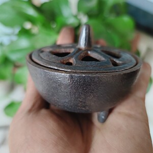 铁香炉小