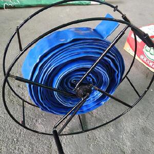 挎肩浇地水带收纳器水带收纳盘滴灌管灌溉多功能手摇手摇器打卷机