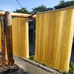 手工粉干江西米粉粉笼床粉干米粉兴国米粉鱼粉干1