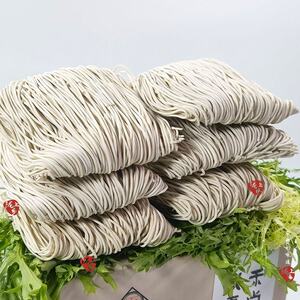 甘肃禾尚头长寿面陇上金麦和尚头细面长面挂面把子面兰州皋兰特产