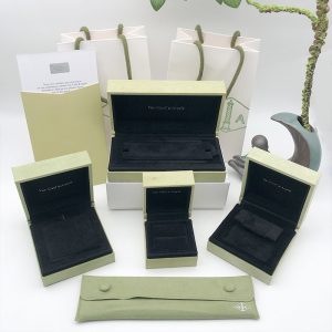 原版梵克雅宝vca珠宝首饰盒四叶草吊坠项链盒戒指手链盒耳钉盒袋