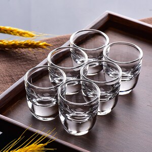 玻璃小酒杯白酒杯家用酒盅小号1两一口杯创意加厚子弹分酒器套装
