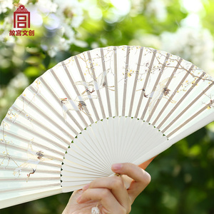 故宫文创仙鹤折扇工艺玉骨淘宝上新了联名博物院旗舰系列纪念产品