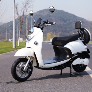 盲盒厂家小龟王电动男女双人小绵羊72v高速电摩电动摩托车