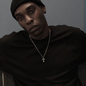 欧美风潮流时尚前线银色镶嵌锆石十字架形状项链男女嘻哈rap同款