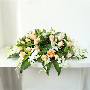 北京同城鲜花速递会议桌花商务z礼仪花艺签到台花演讲台花甜品台