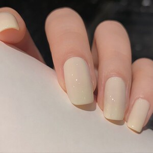 暖小男/假指甲贴片 奶油白色美甲简约高级感成品穿戴式甲片可拆卸