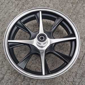 祖玛电摩电动车改装大盘碟刹前轮毂小帅哥10寸前钢圈6201轴