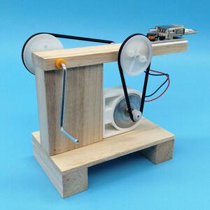 手工组装发动机模型