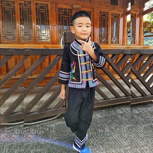 苗族服装男童贵州少数民族儿童演出服牛头黑色芦笙服上衣长裤帽子