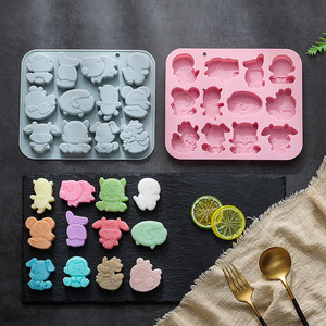 新品12生肖动物硅胶蛋糕模香皂滴胶布丁巧克力冰块蜡瓶糖烘焙模具