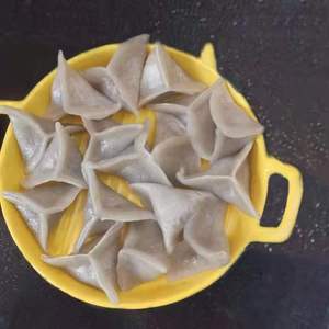 春丰哥淘宝岫岩糖三角花生油猪特产山核桃仁地瓜粉冷冻芝麻糖香甜