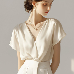 今年流行漂亮法式雪纺上衣女款夏季高端欧货洋气小衫白色短袖衬衫