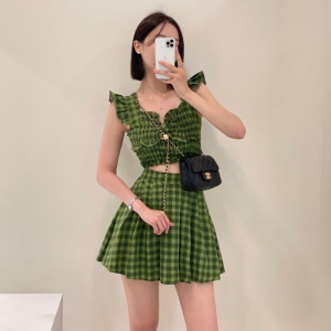 港味小清新绿色格子套装女夏设计感褶皱小飞袖吊带上衣搭格纹短裙
