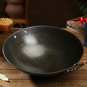 铁锅传统老式双耳铸铁锅炒锅家用圆底无涂层不粘锅燃气灶适用锅具