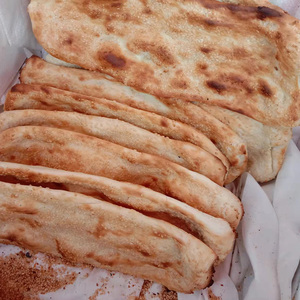 临沂马头朝排烤牌山东沂蒙山传统面食烧饼烙馍锅盔