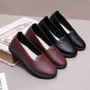 足力健春秋妈妈鞋女单鞋软底中老年女鞋皮鞋老北京布鞋平底防滑老