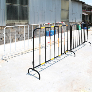 重庆黄黑铁马市政安全移动护栏隔离栏道路施工隔离围栏镀锌管围挡
