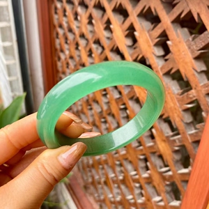 翠瑜独龙玉天然手镯 老坑天然独龙玉贵妃手镯正冰飘花玉石