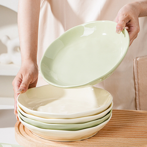 奶油风陶瓷盘子家用2023新款8英寸圆餐盘特别好看的深盘菜盘碟子