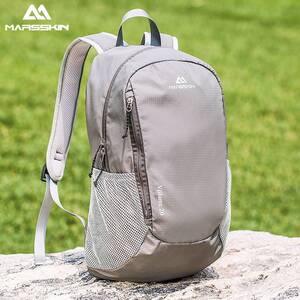 迪卡侬双肩包20升