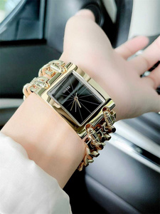 GUESS盖斯手表时尚方形表女式黑金个性手链石英休闲手表女U1117L5