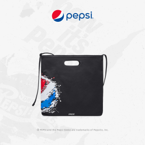 80a5798381a淘宝xian量款笔袋百事可乐周边水瓶套女生化妆刷套趣味