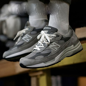 新百倫992 元祖灰余文乐跑步鞋复古老爹鞋 男女总统慢跑鞋m992gr