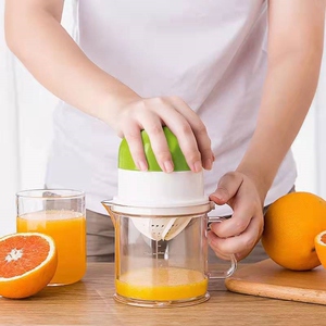 新款手动石榴榨汁机神器橙汁机家用手压挤压榨汁杯小型柠檬橙子榨