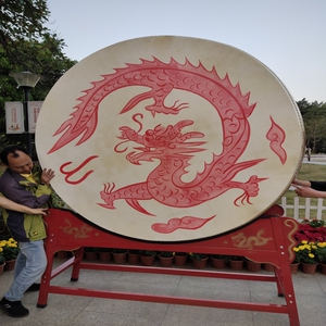 牛皮鼓18 20 24寸寺庙鼓演出立式跳舞鼓中国红鼓定胜鼓堂鼓大鼓