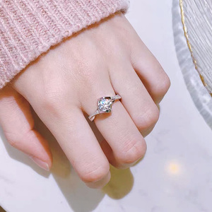 正品老凤祥和钻戒女纯银925天使之吻白金莫桑石1克拉求婚结婚戒指