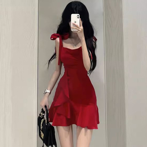 2024新款小个子法式红色吊带连衣裙子女装夏季气质高级感辣妹短裙