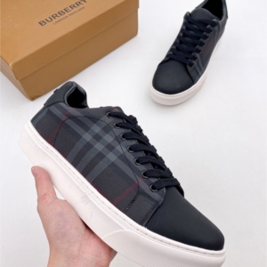 burberry/巴宝莉  休闲帆布鞋/经典配色