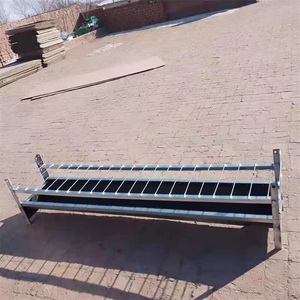 羊开口料槽羊羔补料槽小羊羔专用防大羊抢食全国包邮小羊羊的乐趣