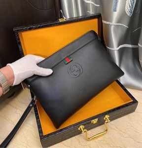 00kalas洁燕淘宝gucci男士手包 正品古驰手拿包 ,去年专柜买的,一直