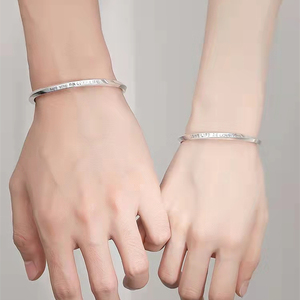 999足银手镯女男一对莫比乌斯环ins小众设计感情侣手环节日送女友