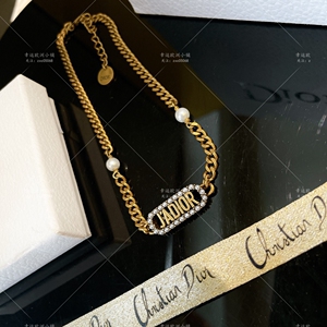 若尘代购 dior迪奥 22新款jadior字母镶钻吊坠项链复古珍珠锁骨链