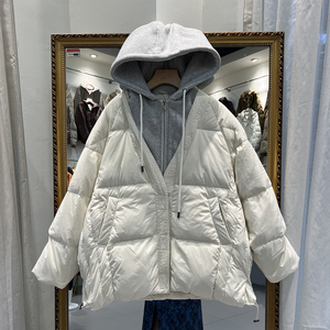 2023年冬新款女中长款羽绒服韩版卫衣帽V领假两件保暖白鸭绒外套
