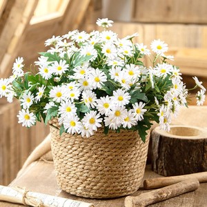 小雏菊仿真花野餐装饰花束 手提花篮拍照道具户外阳台ins假花盆景