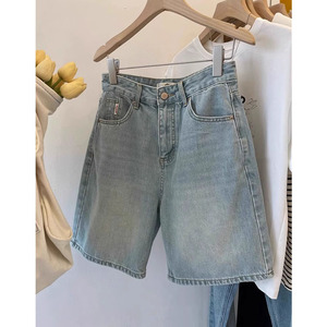 浅蓝色牛仔短裤女夏季新款时尚大码梨形身材显瘦高腰直筒五分裤