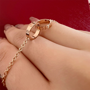 周大福焕美18k金玫瑰金双环情侣项链男女彩金au750黄金戒指锁骨链