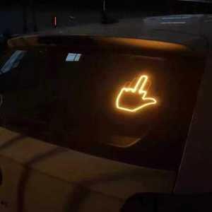 男生汽车改造手指氛围灯后窗玻璃手势灯趣味提示外面装饰灯男礼物