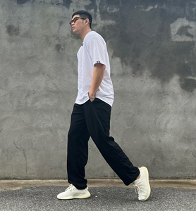 夏秋搭配椰子yeezy350的裤易洋千玺同款直筒宽松坠感黑色休闲裤男