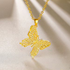 周大福新款镂空蝴蝶999足金吊坠黄金项链女款小众高级24k纯金套链