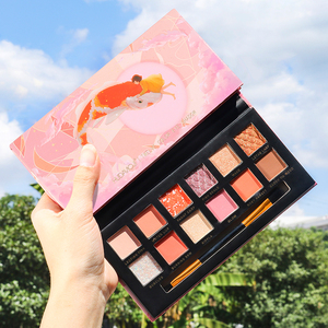 完美日记锦鲤眼影盘ins超火动物盘闪粉珠光防水大地色学生李佳琦